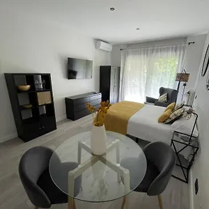 Apartamento Arizonica Suites Chamartin, Madrid